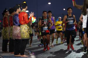 BIB: 40212, 42561
                            <button type="button" onclick="openModal(13846930)" class="btn btn-primary btn-sm float-right btn-popup" data-toggle="modal" data-target=".modal-high-quality">
                        <i class="fas fa-shopping-cart"></i> Add to Cart
                    </button>
                                            <button type="button" onclick="isThisMe(13846930, true)" class="btn btn-success btn-sm float-right btn-popup btn-isme hidden" data-toggle="tooltip" data-placement="bottom" title="นี่คือรูปของคุณใช่ไหม คลิกที่นี่เพื่อเอาเข้าอัลบั้ม">
                        <i class="fas fa-plus"></i> Add to album
                    </button>
                    <button type="button" onclick="isThisMe(13846930, false)" class="btn btn-warning btn-sm float-right btn-popup btn-isnotme hidden">
                        <i class="fas fa-ban"></i> Remove from album
                    </button>