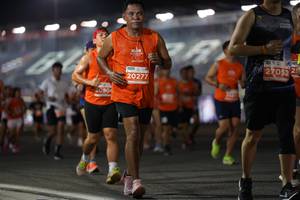 BIB: 27052, 20277, 20804
                            <button type="button" onclick="openModal(13925943)" class="btn btn-primary btn-sm float-right btn-popup" data-toggle="modal" data-target=".modal-high-quality">
                        <i class="fas fa-shopping-cart"></i> Add to Cart
                    </button>
                                            <button type="button" onclick="isThisMe(13925943, true)" class="btn btn-success btn-sm float-right btn-popup btn-isme hidden" data-toggle="tooltip" data-placement="bottom" title="นี่คือรูปของคุณใช่ไหม คลิกที่นี่เพื่อเอาเข้าอัลบั้ม">
                        <i class="fas fa-plus"></i> Add to album
                    </button>
                    <button type="button" onclick="isThisMe(13925943, false)" class="btn btn-warning btn-sm float-right btn-popup btn-isnotme hidden">
                        <i class="fas fa-ban"></i> Remove from album
                    </button>