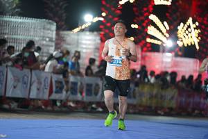 BIB: 1239
                            <button type="button" onclick="openModal(15363310)" class="btn btn-primary btn-sm float-right btn-popup" data-toggle="modal" data-target=".modal-high-quality">
                        <i class="fas fa-shopping-cart"></i> Add to Cart
                    </button>
                                            <button type="button" onclick="isThisMe(15363310, true)" class="btn btn-success btn-sm float-right btn-popup btn-isme hidden" data-toggle="tooltip" data-placement="bottom" title="นี่คือรูปของคุณใช่ไหม คลิกที่นี่เพื่อเอาเข้าอัลบั้ม">
                        <i class="fas fa-plus"></i> Add to album
                    </button>
                    <button type="button" onclick="isThisMe(15363310, false)" class="btn btn-warning btn-sm float-right btn-popup btn-isnotme hidden">
                        <i class="fas fa-ban"></i> Remove from album
                    </button>