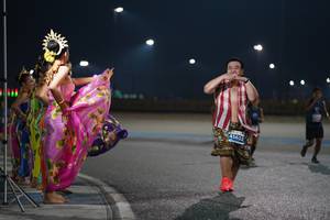 BIB: 45602
                            <button type="button" onclick="openModal(13888286)" class="btn btn-primary btn-sm float-right btn-popup" data-toggle="modal" data-target=".modal-high-quality">
                        <i class="fas fa-shopping-cart"></i> Add to Cart
                    </button>
                                            <button type="button" onclick="isThisMe(13888286, true)" class="btn btn-success btn-sm float-right btn-popup btn-isme hidden" data-toggle="tooltip" data-placement="bottom" title="นี่คือรูปของคุณใช่ไหม คลิกที่นี่เพื่อเอาเข้าอัลบั้ม">
                        <i class="fas fa-plus"></i> Add to album
                    </button>
                    <button type="button" onclick="isThisMe(13888286, false)" class="btn btn-warning btn-sm float-right btn-popup btn-isnotme hidden">
                        <i class="fas fa-ban"></i> Remove from album
                    </button>