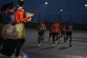 BIB: 46369, 5735
                            <button type="button" onclick="openModal(13838723)" class="btn btn-primary btn-sm float-right btn-popup" data-toggle="modal" data-target=".modal-high-quality">
                        <i class="fas fa-shopping-cart"></i> Add to Cart
                    </button>
                                            <button type="button" onclick="isThisMe(13838723, true)" class="btn btn-success btn-sm float-right btn-popup btn-isme hidden" data-toggle="tooltip" data-placement="bottom" title="นี่คือรูปของคุณใช่ไหม คลิกที่นี่เพื่อเอาเข้าอัลบั้ม">
                        <i class="fas fa-plus"></i> Add to album
                    </button>
                    <button type="button" onclick="isThisMe(13838723, false)" class="btn btn-warning btn-sm float-right btn-popup btn-isnotme hidden">
                        <i class="fas fa-ban"></i> Remove from album
                    </button>