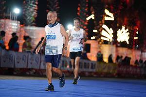 BIB: 41095
                            <button type="button" onclick="openModal(14205293)" class="btn btn-primary btn-sm float-right btn-popup" data-toggle="modal" data-target=".modal-high-quality">
                        <i class="fas fa-shopping-cart"></i> Add to Cart
                    </button>
                                            <button type="button" onclick="isThisMe(14205293, true)" class="btn btn-success btn-sm float-right btn-popup btn-isme hidden" data-toggle="tooltip" data-placement="bottom" title="นี่คือรูปของคุณใช่ไหม คลิกที่นี่เพื่อเอาเข้าอัลบั้ม">
                        <i class="fas fa-plus"></i> Add to album
                    </button>
                    <button type="button" onclick="isThisMe(14205293, false)" class="btn btn-warning btn-sm float-right btn-popup btn-isnotme hidden">
                        <i class="fas fa-ban"></i> Remove from album
                    </button>