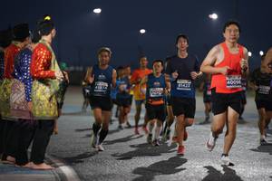 BIB: 40096, 81423, 45974
                            <button type="button" onclick="openModal(13860715)" class="btn btn-primary btn-sm float-right btn-popup" data-toggle="modal" data-target=".modal-high-quality">
                        <i class="fas fa-shopping-cart"></i> Add to Cart
                    </button>
                                            <button type="button" onclick="isThisMe(13860715, true)" class="btn btn-success btn-sm float-right btn-popup btn-isme hidden" data-toggle="tooltip" data-placement="bottom" title="นี่คือรูปของคุณใช่ไหม คลิกที่นี่เพื่อเอาเข้าอัลบั้ม">
                        <i class="fas fa-plus"></i> Add to album
                    </button>
                    <button type="button" onclick="isThisMe(13860715, false)" class="btn btn-warning btn-sm float-right btn-popup btn-isnotme hidden">
                        <i class="fas fa-ban"></i> Remove from album
                    </button>