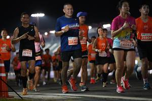 BIB: 25804, 27349, 5845, 24053, 284, 22616
                            <button type="button" onclick="openModal(13897241)" class="btn btn-primary btn-sm float-right btn-popup" data-toggle="modal" data-target=".modal-high-quality">
                        <i class="fas fa-shopping-cart"></i> Add to Cart
                    </button>
                                            <button type="button" onclick="isThisMe(13897241, true)" class="btn btn-success btn-sm float-right btn-popup btn-isme hidden" data-toggle="tooltip" data-placement="bottom" title="นี่คือรูปของคุณใช่ไหม คลิกที่นี่เพื่อเอาเข้าอัลบั้ม">
                        <i class="fas fa-plus"></i> Add to album
                    </button>
                    <button type="button" onclick="isThisMe(13897241, false)" class="btn btn-warning btn-sm float-right btn-popup btn-isnotme hidden">
                        <i class="fas fa-ban"></i> Remove from album
                    </button>