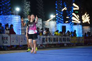 BIB: 329
                            <button type="button" onclick="openModal(14242743)" class="btn btn-primary btn-sm float-right btn-popup" data-toggle="modal" data-target=".modal-high-quality">
                        <i class="fas fa-shopping-cart"></i> Add to Cart
                    </button>
                                            <button type="button" onclick="isThisMe(14242743, true)" class="btn btn-success btn-sm float-right btn-popup btn-isme hidden" data-toggle="tooltip" data-placement="bottom" title="นี่คือรูปของคุณใช่ไหม คลิกที่นี่เพื่อเอาเข้าอัลบั้ม">
                        <i class="fas fa-plus"></i> Add to album
                    </button>
                    <button type="button" onclick="isThisMe(14242743, false)" class="btn btn-warning btn-sm float-right btn-popup btn-isnotme hidden">
                        <i class="fas fa-ban"></i> Remove from album
                    </button>