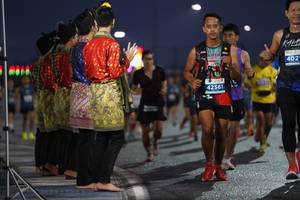 BIB: 402, 42561
                            <button type="button" onclick="openModal(13847034)" class="btn btn-primary btn-sm float-right btn-popup" data-toggle="modal" data-target=".modal-high-quality">
                        <i class="fas fa-shopping-cart"></i> Add to Cart
                    </button>
                                            <button type="button" onclick="isThisMe(13847034, true)" class="btn btn-success btn-sm float-right btn-popup btn-isme hidden" data-toggle="tooltip" data-placement="bottom" title="นี่คือรูปของคุณใช่ไหม คลิกที่นี่เพื่อเอาเข้าอัลบั้ม">
                        <i class="fas fa-plus"></i> Add to album
                    </button>
                    <button type="button" onclick="isThisMe(13847034, false)" class="btn btn-warning btn-sm float-right btn-popup btn-isnotme hidden">
                        <i class="fas fa-ban"></i> Remove from album
                    </button>