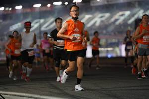 BIB: 2620
                            <button type="button" onclick="openModal(13917133)" class="btn btn-primary btn-sm float-right btn-popup" data-toggle="modal" data-target=".modal-high-quality">
                        <i class="fas fa-shopping-cart"></i> Add to Cart
                    </button>
                                            <button type="button" onclick="isThisMe(13917133, true)" class="btn btn-success btn-sm float-right btn-popup btn-isme hidden" data-toggle="tooltip" data-placement="bottom" title="นี่คือรูปของคุณใช่ไหม คลิกที่นี่เพื่อเอาเข้าอัลบั้ม">
                        <i class="fas fa-plus"></i> Add to album
                    </button>
                    <button type="button" onclick="isThisMe(13917133, false)" class="btn btn-warning btn-sm float-right btn-popup btn-isnotme hidden">
                        <i class="fas fa-ban"></i> Remove from album
                    </button>