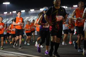 BIB: 9696, 1696
                            <button type="button" onclick="openModal(14037063)" class="btn btn-primary btn-sm float-right btn-popup" data-toggle="modal" data-target=".modal-high-quality">
                        <i class="fas fa-shopping-cart"></i> Add to Cart
                    </button>
                                            <button type="button" onclick="isThisMe(14037063, true)" class="btn btn-success btn-sm float-right btn-popup btn-isme hidden" data-toggle="tooltip" data-placement="bottom" title="นี่คือรูปของคุณใช่ไหม คลิกที่นี่เพื่อเอาเข้าอัลบั้ม">
                        <i class="fas fa-plus"></i> Add to album
                    </button>
                    <button type="button" onclick="isThisMe(14037063, false)" class="btn btn-warning btn-sm float-right btn-popup btn-isnotme hidden">
                        <i class="fas fa-ban"></i> Remove from album
                    </button>