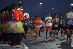 BIB: 40019, 40831, 45329, 4024
                            <button type="button" onclick="openModal(13843785)" class="btn btn-primary btn-sm float-right btn-popup" data-toggle="modal" data-target=".modal-high-quality">
                        <i class="fas fa-shopping-cart"></i> Add to Cart
                    </button>
                                            <button type="button" onclick="isThisMe(13843785, true)" class="btn btn-success btn-sm float-right btn-popup btn-isme hidden" data-toggle="tooltip" data-placement="bottom" title="นี่คือรูปของคุณใช่ไหม คลิกที่นี่เพื่อเอาเข้าอัลบั้ม">
                        <i class="fas fa-plus"></i> Add to album
                    </button>
                    <button type="button" onclick="isThisMe(13843785, false)" class="btn btn-warning btn-sm float-right btn-popup btn-isnotme hidden">
                        <i class="fas fa-ban"></i> Remove from album
                    </button>