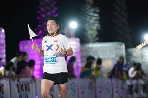 BIB: 40947
                            <button type="button" onclick="openModal(14232119)" class="btn btn-primary btn-sm float-right btn-popup" data-toggle="modal" data-target=".modal-high-quality">
                        <i class="fas fa-shopping-cart"></i> Add to Cart
                    </button>
                                            <button type="button" onclick="isThisMe(14232119, true)" class="btn btn-success btn-sm float-right btn-popup btn-isme hidden" data-toggle="tooltip" data-placement="bottom" title="นี่คือรูปของคุณใช่ไหม คลิกที่นี่เพื่อเอาเข้าอัลบั้ม">
                        <i class="fas fa-plus"></i> Add to album
                    </button>
                    <button type="button" onclick="isThisMe(14232119, false)" class="btn btn-warning btn-sm float-right btn-popup btn-isnotme hidden">
                        <i class="fas fa-ban"></i> Remove from album
                    </button>