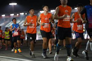 BIB: 0495, 22067, 25659, 2205
                            <button type="button" onclick="openModal(13908759)" class="btn btn-primary btn-sm float-right btn-popup" data-toggle="modal" data-target=".modal-high-quality">
                        <i class="fas fa-shopping-cart"></i> Add to Cart
                    </button>
                                            <button type="button" onclick="isThisMe(13908759, true)" class="btn btn-success btn-sm float-right btn-popup btn-isme hidden" data-toggle="tooltip" data-placement="bottom" title="นี่คือรูปของคุณใช่ไหม คลิกที่นี่เพื่อเอาเข้าอัลบั้ม">
                        <i class="fas fa-plus"></i> Add to album
                    </button>
                    <button type="button" onclick="isThisMe(13908759, false)" class="btn btn-warning btn-sm float-right btn-popup btn-isnotme hidden">
                        <i class="fas fa-ban"></i> Remove from album
                    </button>