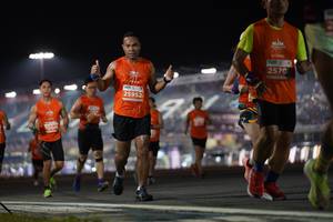 BIB: 2570, 25952, 10041
                            <button type="button" onclick="openModal(13869485)" class="btn btn-primary btn-sm float-right btn-popup" data-toggle="modal" data-target=".modal-high-quality">
                        <i class="fas fa-shopping-cart"></i> Add to Cart
                    </button>
                                            <button type="button" onclick="isThisMe(13869485, true)" class="btn btn-success btn-sm float-right btn-popup btn-isme hidden" data-toggle="tooltip" data-placement="bottom" title="นี่คือรูปของคุณใช่ไหม คลิกที่นี่เพื่อเอาเข้าอัลบั้ม">
                        <i class="fas fa-plus"></i> Add to album
                    </button>
                    <button type="button" onclick="isThisMe(13869485, false)" class="btn btn-warning btn-sm float-right btn-popup btn-isnotme hidden">
                        <i class="fas fa-ban"></i> Remove from album
                    </button>