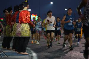 BIB: 808, 40643
                            <button type="button" onclick="openModal(13846580)" class="btn btn-primary btn-sm float-right btn-popup" data-toggle="modal" data-target=".modal-high-quality">
                        <i class="fas fa-shopping-cart"></i> Add to Cart
                    </button>
                                            <button type="button" onclick="isThisMe(13846580, true)" class="btn btn-success btn-sm float-right btn-popup btn-isme hidden" data-toggle="tooltip" data-placement="bottom" title="นี่คือรูปของคุณใช่ไหม คลิกที่นี่เพื่อเอาเข้าอัลบั้ม">
                        <i class="fas fa-plus"></i> Add to album
                    </button>
                    <button type="button" onclick="isThisMe(13846580, false)" class="btn btn-warning btn-sm float-right btn-popup btn-isnotme hidden">
                        <i class="fas fa-ban"></i> Remove from album
                    </button>