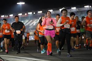 BIB: 29144, 29652, 265, 21286
                            <button type="button" onclick="openModal(13984713)" class="btn btn-primary btn-sm float-right btn-popup" data-toggle="modal" data-target=".modal-high-quality">
                        <i class="fas fa-shopping-cart"></i> Add to Cart
                    </button>
                                            <button type="button" onclick="isThisMe(13984713, true)" class="btn btn-success btn-sm float-right btn-popup btn-isme hidden" data-toggle="tooltip" data-placement="bottom" title="นี่คือรูปของคุณใช่ไหม คลิกที่นี่เพื่อเอาเข้าอัลบั้ม">
                        <i class="fas fa-plus"></i> Add to album
                    </button>
                    <button type="button" onclick="isThisMe(13984713, false)" class="btn btn-warning btn-sm float-right btn-popup btn-isnotme hidden">
                        <i class="fas fa-ban"></i> Remove from album
                    </button>