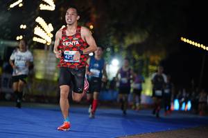 BIB: 425
                            <button type="button" onclick="openModal(14142262)" class="btn btn-primary btn-sm float-right btn-popup" data-toggle="modal" data-target=".modal-high-quality">
                        <i class="fas fa-shopping-cart"></i> Add to Cart
                    </button>
                                            <button type="button" onclick="isThisMe(14142262, true)" class="btn btn-success btn-sm float-right btn-popup btn-isme hidden" data-toggle="tooltip" data-placement="bottom" title="นี่คือรูปของคุณใช่ไหม คลิกที่นี่เพื่อเอาเข้าอัลบั้ม">
                        <i class="fas fa-plus"></i> Add to album
                    </button>
                    <button type="button" onclick="isThisMe(14142262, false)" class="btn btn-warning btn-sm float-right btn-popup btn-isnotme hidden">
                        <i class="fas fa-ban"></i> Remove from album
                    </button>