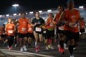 BIB: 2790, 230, 2426, 25519, 29356, 26420
                            <button type="button" onclick="openModal(13892682)" class="btn btn-primary btn-sm float-right btn-popup" data-toggle="modal" data-target=".modal-high-quality">
                        <i class="fas fa-shopping-cart"></i> Add to Cart
                    </button>
                                            <button type="button" onclick="isThisMe(13892682, true)" class="btn btn-success btn-sm float-right btn-popup btn-isme hidden" data-toggle="tooltip" data-placement="bottom" title="นี่คือรูปของคุณใช่ไหม คลิกที่นี่เพื่อเอาเข้าอัลบั้ม">
                        <i class="fas fa-plus"></i> Add to album
                    </button>
                    <button type="button" onclick="isThisMe(13892682, false)" class="btn btn-warning btn-sm float-right btn-popup btn-isnotme hidden">
                        <i class="fas fa-ban"></i> Remove from album
                    </button>