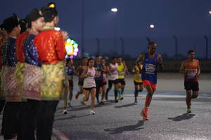 BIB: 40597
                            <button type="button" onclick="openModal(13840421)" class="btn btn-primary btn-sm float-right btn-popup" data-toggle="modal" data-target=".modal-high-quality">
                        <i class="fas fa-shopping-cart"></i> Add to Cart
                    </button>
                                            <button type="button" onclick="isThisMe(13840421, true)" class="btn btn-success btn-sm float-right btn-popup btn-isme hidden" data-toggle="tooltip" data-placement="bottom" title="นี่คือรูปของคุณใช่ไหม คลิกที่นี่เพื่อเอาเข้าอัลบั้ม">
                        <i class="fas fa-plus"></i> Add to album
                    </button>
                    <button type="button" onclick="isThisMe(13840421, false)" class="btn btn-warning btn-sm float-right btn-popup btn-isnotme hidden">
                        <i class="fas fa-ban"></i> Remove from album
                    </button>