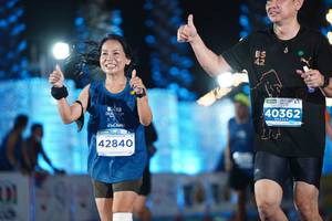 BIB: 40362, 42840
                            <button type="button" onclick="openModal(14143227)" class="btn btn-primary btn-sm float-right btn-popup" data-toggle="modal" data-target=".modal-high-quality">
                        <i class="fas fa-shopping-cart"></i> Add to Cart
                    </button>
                                            <button type="button" onclick="isThisMe(14143227, true)" class="btn btn-success btn-sm float-right btn-popup btn-isme hidden" data-toggle="tooltip" data-placement="bottom" title="นี่คือรูปของคุณใช่ไหม คลิกที่นี่เพื่อเอาเข้าอัลบั้ม">
                        <i class="fas fa-plus"></i> Add to album
                    </button>
                    <button type="button" onclick="isThisMe(14143227, false)" class="btn btn-warning btn-sm float-right btn-popup btn-isnotme hidden">
                        <i class="fas fa-ban"></i> Remove from album
                    </button>