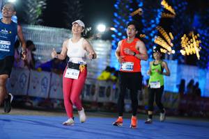 BIB: 1304, 303, 671
                            <button type="button" onclick="openModal(14197032)" class="btn btn-primary btn-sm float-right btn-popup" data-toggle="modal" data-target=".modal-high-quality">
                        <i class="fas fa-shopping-cart"></i> Add to Cart
                    </button>
                                            <button type="button" onclick="isThisMe(14197032, true)" class="btn btn-success btn-sm float-right btn-popup btn-isme hidden" data-toggle="tooltip" data-placement="bottom" title="นี่คือรูปของคุณใช่ไหม คลิกที่นี่เพื่อเอาเข้าอัลบั้ม">
                        <i class="fas fa-plus"></i> Add to album
                    </button>
                    <button type="button" onclick="isThisMe(14197032, false)" class="btn btn-warning btn-sm float-right btn-popup btn-isnotme hidden">
                        <i class="fas fa-ban"></i> Remove from album
                    </button>