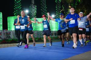 BIB: 1041, 0345
                            <button type="button" onclick="openModal(14160746)" class="btn btn-primary btn-sm float-right btn-popup" data-toggle="modal" data-target=".modal-high-quality">
                        <i class="fas fa-shopping-cart"></i> Add to Cart
                    </button>
                                            <button type="button" onclick="isThisMe(14160746, true)" class="btn btn-success btn-sm float-right btn-popup btn-isme hidden" data-toggle="tooltip" data-placement="bottom" title="นี่คือรูปของคุณใช่ไหม คลิกที่นี่เพื่อเอาเข้าอัลบั้ม">
                        <i class="fas fa-plus"></i> Add to album
                    </button>
                    <button type="button" onclick="isThisMe(14160746, false)" class="btn btn-warning btn-sm float-right btn-popup btn-isnotme hidden">
                        <i class="fas fa-ban"></i> Remove from album
                    </button>