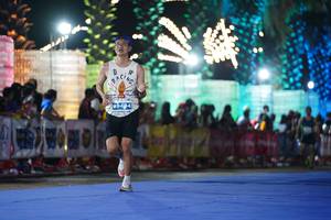 BIB: 09494
                            <button type="button" onclick="openModal(15368014)" class="btn btn-primary btn-sm float-right btn-popup" data-toggle="modal" data-target=".modal-high-quality">
                        <i class="fas fa-shopping-cart"></i> Add to Cart
                    </button>
                                            <button type="button" onclick="isThisMe(15368014, true)" class="btn btn-success btn-sm float-right btn-popup btn-isme hidden" data-toggle="tooltip" data-placement="bottom" title="นี่คือรูปของคุณใช่ไหม คลิกที่นี่เพื่อเอาเข้าอัลบั้ม">
                        <i class="fas fa-plus"></i> Add to album
                    </button>
                    <button type="button" onclick="isThisMe(15368014, false)" class="btn btn-warning btn-sm float-right btn-popup btn-isnotme hidden">
                        <i class="fas fa-ban"></i> Remove from album
                    </button>