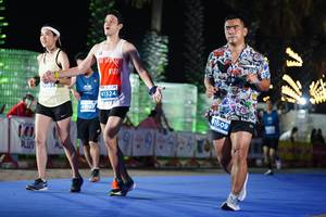 BIB: 3038, 41324, 1509
                            <button type="button" onclick="openModal(14266228)" class="btn btn-primary btn-sm float-right btn-popup" data-toggle="modal" data-target=".modal-high-quality">
                        <i class="fas fa-shopping-cart"></i> Add to Cart
                    </button>
                                            <button type="button" onclick="isThisMe(14266228, true)" class="btn btn-success btn-sm float-right btn-popup btn-isme hidden" data-toggle="tooltip" data-placement="bottom" title="นี่คือรูปของคุณใช่ไหม คลิกที่นี่เพื่อเอาเข้าอัลบั้ม">
                        <i class="fas fa-plus"></i> Add to album
                    </button>
                    <button type="button" onclick="isThisMe(14266228, false)" class="btn btn-warning btn-sm float-right btn-popup btn-isnotme hidden">
                        <i class="fas fa-ban"></i> Remove from album
                    </button>