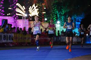 BIB: 176, 43027
                            <button type="button" onclick="openModal(15367914)" class="btn btn-primary btn-sm float-right btn-popup" data-toggle="modal" data-target=".modal-high-quality">
                        <i class="fas fa-shopping-cart"></i> Add to Cart
                    </button>
                                            <button type="button" onclick="isThisMe(15367914, true)" class="btn btn-success btn-sm float-right btn-popup btn-isme hidden" data-toggle="tooltip" data-placement="bottom" title="นี่คือรูปของคุณใช่ไหม คลิกที่นี่เพื่อเอาเข้าอัลบั้ม">
                        <i class="fas fa-plus"></i> Add to album
                    </button>
                    <button type="button" onclick="isThisMe(15367914, false)" class="btn btn-warning btn-sm float-right btn-popup btn-isnotme hidden">
                        <i class="fas fa-ban"></i> Remove from album
                    </button>