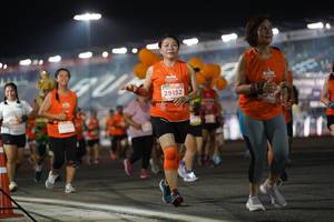 BIB: 29152, 32730
                            <button type="button" onclick="openModal(13952833)" class="btn btn-primary btn-sm float-right btn-popup" data-toggle="modal" data-target=".modal-high-quality">
                        <i class="fas fa-shopping-cart"></i> Add to Cart
                    </button>
                                            <button type="button" onclick="isThisMe(13952833, true)" class="btn btn-success btn-sm float-right btn-popup btn-isme hidden" data-toggle="tooltip" data-placement="bottom" title="นี่คือรูปของคุณใช่ไหม คลิกที่นี่เพื่อเอาเข้าอัลบั้ม">
                        <i class="fas fa-plus"></i> Add to album
                    </button>
                    <button type="button" onclick="isThisMe(13952833, false)" class="btn btn-warning btn-sm float-right btn-popup btn-isnotme hidden">
                        <i class="fas fa-ban"></i> Remove from album
                    </button>