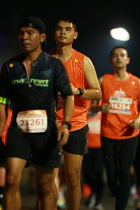 BIB: 46254, 25261
                            <button type="button" onclick="openModal(14146193)" class="btn btn-primary btn-sm float-right btn-popup" data-toggle="modal" data-target=".modal-high-quality">
                        <i class="fas fa-shopping-cart"></i> Add to Cart
                    </button>
                                            <button type="button" onclick="isThisMe(14146193, true)" class="btn btn-success btn-sm float-right btn-popup btn-isme hidden" data-toggle="tooltip" data-placement="bottom" title="นี่คือรูปของคุณใช่ไหม คลิกที่นี่เพื่อเอาเข้าอัลบั้ม">
                        <i class="fas fa-plus"></i> Add to album
                    </button>
                    <button type="button" onclick="isThisMe(14146193, false)" class="btn btn-warning btn-sm float-right btn-popup btn-isnotme hidden">
                        <i class="fas fa-ban"></i> Remove from album
                    </button>