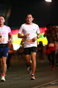 BIB: 516, 202
                            <button type="button" onclick="openModal(14126197)" class="btn btn-primary btn-sm float-right btn-popup" data-toggle="modal" data-target=".modal-high-quality">
                        <i class="fas fa-shopping-cart"></i> Add to Cart
                    </button>
                                            <button type="button" onclick="isThisMe(14126197, true)" class="btn btn-success btn-sm float-right btn-popup btn-isme hidden" data-toggle="tooltip" data-placement="bottom" title="นี่คือรูปของคุณใช่ไหม คลิกที่นี่เพื่อเอาเข้าอัลบั้ม">
                        <i class="fas fa-plus"></i> Add to album
                    </button>
                    <button type="button" onclick="isThisMe(14126197, false)" class="btn btn-warning btn-sm float-right btn-popup btn-isnotme hidden">
                        <i class="fas fa-ban"></i> Remove from album
                    </button>