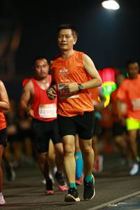 BIB: 912, 229
                            <button type="button" onclick="openModal(14137589)" class="btn btn-primary btn-sm float-right btn-popup" data-toggle="modal" data-target=".modal-high-quality">
                        <i class="fas fa-shopping-cart"></i> Add to Cart
                    </button>
                                            <button type="button" onclick="isThisMe(14137589, true)" class="btn btn-success btn-sm float-right btn-popup btn-isme hidden" data-toggle="tooltip" data-placement="bottom" title="นี่คือรูปของคุณใช่ไหม คลิกที่นี่เพื่อเอาเข้าอัลบั้ม">
                        <i class="fas fa-plus"></i> Add to album
                    </button>
                    <button type="button" onclick="isThisMe(14137589, false)" class="btn btn-warning btn-sm float-right btn-popup btn-isnotme hidden">
                        <i class="fas fa-ban"></i> Remove from album
                    </button>