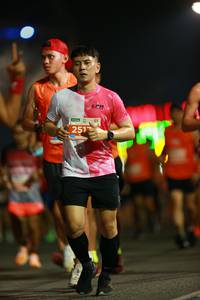 BIB: 251
                            <button type="button" onclick="openModal(14134044)" class="btn btn-primary btn-sm float-right btn-popup" data-toggle="modal" data-target=".modal-high-quality">
                        <i class="fas fa-shopping-cart"></i> Add to Cart
                    </button>
                                            <button type="button" onclick="isThisMe(14134044, true)" class="btn btn-success btn-sm float-right btn-popup btn-isme hidden" data-toggle="tooltip" data-placement="bottom" title="นี่คือรูปของคุณใช่ไหม คลิกที่นี่เพื่อเอาเข้าอัลบั้ม">
                        <i class="fas fa-plus"></i> Add to album
                    </button>
                    <button type="button" onclick="isThisMe(14134044, false)" class="btn btn-warning btn-sm float-right btn-popup btn-isnotme hidden">
                        <i class="fas fa-ban"></i> Remove from album
                    </button>