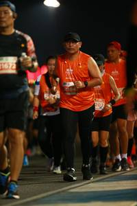 BIB: 1672, 21184, 202
                            <button type="button" onclick="openModal(14175512)" class="btn btn-primary btn-sm float-right btn-popup" data-toggle="modal" data-target=".modal-high-quality">
                        <i class="fas fa-shopping-cart"></i> Add to Cart
                    </button>
                                            <button type="button" onclick="isThisMe(14175512, true)" class="btn btn-success btn-sm float-right btn-popup btn-isme hidden" data-toggle="tooltip" data-placement="bottom" title="นี่คือรูปของคุณใช่ไหม คลิกที่นี่เพื่อเอาเข้าอัลบั้ม">
                        <i class="fas fa-plus"></i> Add to album
                    </button>
                    <button type="button" onclick="isThisMe(14175512, false)" class="btn btn-warning btn-sm float-right btn-popup btn-isnotme hidden">
                        <i class="fas fa-ban"></i> Remove from album
                    </button>