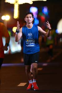 BIB: 021, 40242
                            <button type="button" onclick="openModal(14325114)" class="btn btn-primary btn-sm float-right btn-popup" data-toggle="modal" data-target=".modal-high-quality">
                        <i class="fas fa-shopping-cart"></i> Add to Cart
                    </button>
                                            <button type="button" onclick="isThisMe(14325114, true)" class="btn btn-success btn-sm float-right btn-popup btn-isme hidden" data-toggle="tooltip" data-placement="bottom" title="นี่คือรูปของคุณใช่ไหม คลิกที่นี่เพื่อเอาเข้าอัลบั้ม">
                        <i class="fas fa-plus"></i> Add to album
                    </button>
                    <button type="button" onclick="isThisMe(14325114, false)" class="btn btn-warning btn-sm float-right btn-popup btn-isnotme hidden">
                        <i class="fas fa-ban"></i> Remove from album
                    </button>