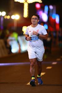 BIB: 40210
                            <button type="button" onclick="openModal(14335741)" class="btn btn-primary btn-sm float-right btn-popup" data-toggle="modal" data-target=".modal-high-quality">
                        <i class="fas fa-shopping-cart"></i> Add to Cart
                    </button>
                                            <button type="button" onclick="isThisMe(14335741, true)" class="btn btn-success btn-sm float-right btn-popup btn-isme hidden" data-toggle="tooltip" data-placement="bottom" title="นี่คือรูปของคุณใช่ไหม คลิกที่นี่เพื่อเอาเข้าอัลบั้ม">
                        <i class="fas fa-plus"></i> Add to album
                    </button>
                    <button type="button" onclick="isThisMe(14335741, false)" class="btn btn-warning btn-sm float-right btn-popup btn-isnotme hidden">
                        <i class="fas fa-ban"></i> Remove from album
                    </button>