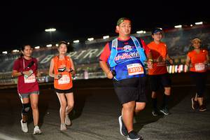 BIB: 28804, 25112, 76232, 23797
                            <button type="button" onclick="openModal(15722068)" class="btn btn-primary btn-sm float-right btn-popup" data-toggle="modal" data-target=".modal-high-quality">
                        <i class="fas fa-shopping-cart"></i> Add to Cart
                    </button>
                                            <button type="button" onclick="isThisMe(15722068, true)" class="btn btn-success btn-sm float-right btn-popup btn-isme hidden" data-toggle="tooltip" data-placement="bottom" title="นี่คือรูปของคุณใช่ไหม คลิกที่นี่เพื่อเอาเข้าอัลบั้ม">
                        <i class="fas fa-plus"></i> Add to album
                    </button>
                    <button type="button" onclick="isThisMe(15722068, false)" class="btn btn-warning btn-sm float-right btn-popup btn-isnotme hidden">
                        <i class="fas fa-ban"></i> Remove from album
                    </button>