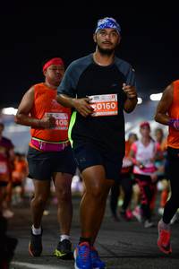 BIB: 20160, 400
                            <button type="button" onclick="openModal(15726249)" class="btn btn-primary btn-sm float-right btn-popup" data-toggle="modal" data-target=".modal-high-quality">
                        <i class="fas fa-shopping-cart"></i> Add to Cart
                    </button>
                                            <button type="button" onclick="isThisMe(15726249, true)" class="btn btn-success btn-sm float-right btn-popup btn-isme hidden" data-toggle="tooltip" data-placement="bottom" title="นี่คือรูปของคุณใช่ไหม คลิกที่นี่เพื่อเอาเข้าอัลบั้ม">
                        <i class="fas fa-plus"></i> Add to album
                    </button>
                    <button type="button" onclick="isThisMe(15726249, false)" class="btn btn-warning btn-sm float-right btn-popup btn-isnotme hidden">
                        <i class="fas fa-ban"></i> Remove from album
                    </button>