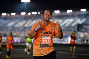 BIB: 2027, 25832
                            <button type="button" onclick="openModal(15721867)" class="btn btn-primary btn-sm float-right btn-popup" data-toggle="modal" data-target=".modal-high-quality">
                        <i class="fas fa-shopping-cart"></i> Add to Cart
                    </button>
                                            <button type="button" onclick="isThisMe(15721867, true)" class="btn btn-success btn-sm float-right btn-popup btn-isme hidden" data-toggle="tooltip" data-placement="bottom" title="นี่คือรูปของคุณใช่ไหม คลิกที่นี่เพื่อเอาเข้าอัลบั้ม">
                        <i class="fas fa-plus"></i> Add to album
                    </button>
                    <button type="button" onclick="isThisMe(15721867, false)" class="btn btn-warning btn-sm float-right btn-popup btn-isnotme hidden">
                        <i class="fas fa-ban"></i> Remove from album
                    </button>