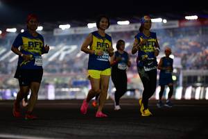 BIB: 404, 47875
                            <button type="button" onclick="openModal(15730828)" class="btn btn-primary btn-sm float-right btn-popup" data-toggle="modal" data-target=".modal-high-quality">
                        <i class="fas fa-shopping-cart"></i> Add to Cart
                    </button>
                                            <button type="button" onclick="isThisMe(15730828, true)" class="btn btn-success btn-sm float-right btn-popup btn-isme hidden" data-toggle="tooltip" data-placement="bottom" title="นี่คือรูปของคุณใช่ไหม คลิกที่นี่เพื่อเอาเข้าอัลบั้ม">
                        <i class="fas fa-plus"></i> Add to album
                    </button>
                    <button type="button" onclick="isThisMe(15730828, false)" class="btn btn-warning btn-sm float-right btn-popup btn-isnotme hidden">
                        <i class="fas fa-ban"></i> Remove from album
                    </button>