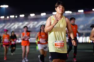 BIB: 21109, 
                            <button type="button" onclick="openModal(15721575)" class="btn btn-primary btn-sm float-right btn-popup" data-toggle="modal" data-target=".modal-high-quality">
                        <i class="fas fa-shopping-cart"></i> Add to Cart
                    </button>
                                            <button type="button" onclick="isThisMe(15721575, true)" class="btn btn-success btn-sm float-right btn-popup btn-isme hidden" data-toggle="tooltip" data-placement="bottom" title="นี่คือรูปของคุณใช่ไหม คลิกที่นี่เพื่อเอาเข้าอัลบั้ม">
                        <i class="fas fa-plus"></i> Add to album
                    </button>
                    <button type="button" onclick="isThisMe(15721575, false)" class="btn btn-warning btn-sm float-right btn-popup btn-isnotme hidden">
                        <i class="fas fa-ban"></i> Remove from album
                    </button>