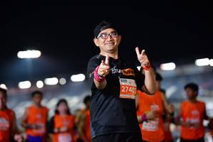 BIB: 27402
                            <button type="button" onclick="openModal(15720687)" class="btn btn-primary btn-sm float-right btn-popup" data-toggle="modal" data-target=".modal-high-quality">
                        <i class="fas fa-shopping-cart"></i> Add to Cart
                    </button>
                                            <button type="button" onclick="isThisMe(15720687, true)" class="btn btn-success btn-sm float-right btn-popup btn-isme hidden" data-toggle="tooltip" data-placement="bottom" title="นี่คือรูปของคุณใช่ไหม คลิกที่นี่เพื่อเอาเข้าอัลบั้ม">
                        <i class="fas fa-plus"></i> Add to album
                    </button>
                    <button type="button" onclick="isThisMe(15720687, false)" class="btn btn-warning btn-sm float-right btn-popup btn-isnotme hidden">
                        <i class="fas fa-ban"></i> Remove from album
                    </button>