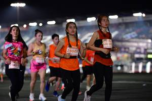 BIB: 2800, 28003, 380
                            <button type="button" onclick="openModal(15721468)" class="btn btn-primary btn-sm float-right btn-popup" data-toggle="modal" data-target=".modal-high-quality">
                        <i class="fas fa-shopping-cart"></i> Add to Cart
                    </button>
                                            <button type="button" onclick="isThisMe(15721468, true)" class="btn btn-success btn-sm float-right btn-popup btn-isme hidden" data-toggle="tooltip" data-placement="bottom" title="นี่คือรูปของคุณใช่ไหม คลิกที่นี่เพื่อเอาเข้าอัลบั้ม">
                        <i class="fas fa-plus"></i> Add to album
                    </button>
                    <button type="button" onclick="isThisMe(15721468, false)" class="btn btn-warning btn-sm float-right btn-popup btn-isnotme hidden">
                        <i class="fas fa-ban"></i> Remove from album
                    </button>