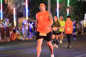 BIB: 21201
                            <button type="button" onclick="openModal(14973126)" class="btn btn-primary btn-sm float-right btn-popup" data-toggle="modal" data-target=".modal-high-quality">
                        <i class="fas fa-shopping-cart"></i> Add to Cart
                    </button>
                                            <button type="button" onclick="isThisMe(14973126, true)" class="btn btn-success btn-sm float-right btn-popup btn-isme hidden" data-toggle="tooltip" data-placement="bottom" title="นี่คือรูปของคุณใช่ไหม คลิกที่นี่เพื่อเอาเข้าอัลบั้ม">
                        <i class="fas fa-plus"></i> Add to album
                    </button>
                    <button type="button" onclick="isThisMe(14973126, false)" class="btn btn-warning btn-sm float-right btn-popup btn-isnotme hidden">
                        <i class="fas fa-ban"></i> Remove from album
                    </button>