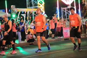 BIB: 519, 27323, 25315
                            <button type="button" onclick="openModal(14987969)" class="btn btn-primary btn-sm float-right btn-popup" data-toggle="modal" data-target=".modal-high-quality">
                        <i class="fas fa-shopping-cart"></i> Add to Cart
                    </button>
                                            <button type="button" onclick="isThisMe(14987969, true)" class="btn btn-success btn-sm float-right btn-popup btn-isme hidden" data-toggle="tooltip" data-placement="bottom" title="นี่คือรูปของคุณใช่ไหม คลิกที่นี่เพื่อเอาเข้าอัลบั้ม">
                        <i class="fas fa-plus"></i> Add to album
                    </button>
                    <button type="button" onclick="isThisMe(14987969, false)" class="btn btn-warning btn-sm float-right btn-popup btn-isnotme hidden">
                        <i class="fas fa-ban"></i> Remove from album
                    </button>
