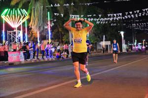 BIB: 
                            <button type="button" onclick="openModal(13911923)" class="btn btn-primary btn-sm float-right btn-popup" data-toggle="modal" data-target=".modal-high-quality">
                        <i class="fas fa-shopping-cart"></i> Add to Cart
                    </button>
                                            <button type="button" onclick="isThisMe(13911923, true)" class="btn btn-success btn-sm float-right btn-popup btn-isme hidden" data-toggle="tooltip" data-placement="bottom" title="นี่คือรูปของคุณใช่ไหม คลิกที่นี่เพื่อเอาเข้าอัลบั้ม">
                        <i class="fas fa-plus"></i> Add to album
                    </button>
                    <button type="button" onclick="isThisMe(13911923, false)" class="btn btn-warning btn-sm float-right btn-popup btn-isnotme hidden">
                        <i class="fas fa-ban"></i> Remove from album
                    </button>