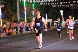 BIB: 41975
                            <button type="button" onclick="openModal(15075352)" class="btn btn-primary btn-sm float-right btn-popup" data-toggle="modal" data-target=".modal-high-quality">
                        <i class="fas fa-shopping-cart"></i> Add to Cart
                    </button>
                                            <button type="button" onclick="isThisMe(15075352, true)" class="btn btn-success btn-sm float-right btn-popup btn-isme hidden" data-toggle="tooltip" data-placement="bottom" title="นี่คือรูปของคุณใช่ไหม คลิกที่นี่เพื่อเอาเข้าอัลบั้ม">
                        <i class="fas fa-plus"></i> Add to album
                    </button>
                    <button type="button" onclick="isThisMe(15075352, false)" class="btn btn-warning btn-sm float-right btn-popup btn-isnotme hidden">
                        <i class="fas fa-ban"></i> Remove from album
                    </button>