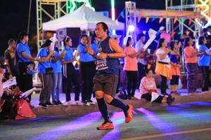 BIB: 16462
                            <button type="button" onclick="openModal(14097042)" class="btn btn-primary btn-sm float-right btn-popup" data-toggle="modal" data-target=".modal-high-quality">
                        <i class="fas fa-shopping-cart"></i> Add to Cart
                    </button>
                                            <button type="button" onclick="isThisMe(14097042, true)" class="btn btn-success btn-sm float-right btn-popup btn-isme hidden" data-toggle="tooltip" data-placement="bottom" title="นี่คือรูปของคุณใช่ไหม คลิกที่นี่เพื่อเอาเข้าอัลบั้ม">
                        <i class="fas fa-plus"></i> Add to album
                    </button>
                    <button type="button" onclick="isThisMe(14097042, false)" class="btn btn-warning btn-sm float-right btn-popup btn-isnotme hidden">
                        <i class="fas fa-ban"></i> Remove from album
                    </button>