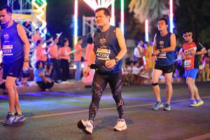 BIB: 42133, 47280, 098
                            <button type="button" onclick="openModal(15044225)" class="btn btn-primary btn-sm float-right btn-popup" data-toggle="modal" data-target=".modal-high-quality">
                        <i class="fas fa-shopping-cart"></i> Add to Cart
                    </button>
                                            <button type="button" onclick="isThisMe(15044225, true)" class="btn btn-success btn-sm float-right btn-popup btn-isme hidden" data-toggle="tooltip" data-placement="bottom" title="นี่คือรูปของคุณใช่ไหม คลิกที่นี่เพื่อเอาเข้าอัลบั้ม">
                        <i class="fas fa-plus"></i> Add to album
                    </button>
                    <button type="button" onclick="isThisMe(15044225, false)" class="btn btn-warning btn-sm float-right btn-popup btn-isnotme hidden">
                        <i class="fas fa-ban"></i> Remove from album
                    </button>