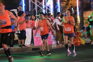 BIB: 46337, 5140, 28721
                            <button type="button" onclick="openModal(14966448)" class="btn btn-primary btn-sm float-right btn-popup" data-toggle="modal" data-target=".modal-high-quality">
                        <i class="fas fa-shopping-cart"></i> Add to Cart
                    </button>
                                            <button type="button" onclick="isThisMe(14966448, true)" class="btn btn-success btn-sm float-right btn-popup btn-isme hidden" data-toggle="tooltip" data-placement="bottom" title="นี่คือรูปของคุณใช่ไหม คลิกที่นี่เพื่อเอาเข้าอัลบั้ม">
                        <i class="fas fa-plus"></i> Add to album
                    </button>
                    <button type="button" onclick="isThisMe(14966448, false)" class="btn btn-warning btn-sm float-right btn-popup btn-isnotme hidden">
                        <i class="fas fa-ban"></i> Remove from album
                    </button>