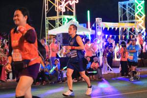 BIB: 40906
                            <button type="button" onclick="openModal(14971821)" class="btn btn-primary btn-sm float-right btn-popup" data-toggle="modal" data-target=".modal-high-quality">
                        <i class="fas fa-shopping-cart"></i> Add to Cart
                    </button>
                                            <button type="button" onclick="isThisMe(14971821, true)" class="btn btn-success btn-sm float-right btn-popup btn-isme hidden" data-toggle="tooltip" data-placement="bottom" title="นี่คือรูปของคุณใช่ไหม คลิกที่นี่เพื่อเอาเข้าอัลบั้ม">
                        <i class="fas fa-plus"></i> Add to album
                    </button>
                    <button type="button" onclick="isThisMe(14971821, false)" class="btn btn-warning btn-sm float-right btn-popup btn-isnotme hidden">
                        <i class="fas fa-ban"></i> Remove from album
                    </button>